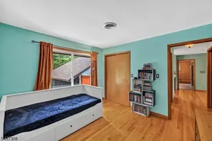 42 Goldfinch Ln, West Milford Twp., NJ 07421 - Photo 14