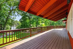 42 Goldfinch Ln, West Milford Twp., NJ 07421 - Photo 10