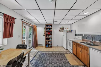 42 Goldfinch Ln, West Milford Twp., NJ 07421 - Photo 6