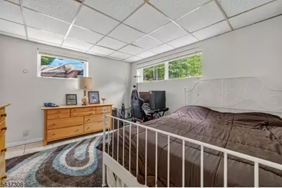 42 Goldfinch Ln, West Milford Twp., NJ 07421 - Photo 8