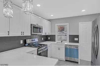 2617 Grasselli Ave, Linden, NJ 07036 - Photo 6