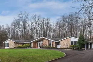 24 William Penn Rd, Warren Township, NJ 07059 - Photo 2