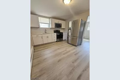 15 Dell Glen Ave, Lodi, NJ 07644 - Photo 1