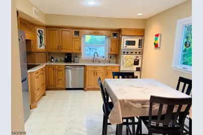 7 Doremus Dr, Parsippany, NJ 07054 - Photo 8