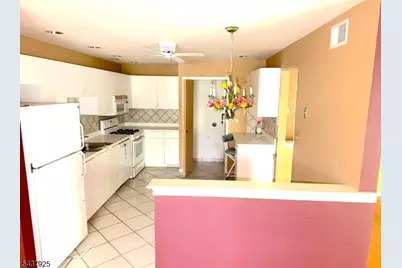 17 Millie Ln, East Hanover Township, NJ 07936 - Photo 6