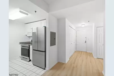 100 Old Palisade Rd #1613, Fort Lee, NJ 07024 - Photo 10