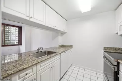 100 Old Palisade Rd #1613, Fort Lee, NJ 07024 - Photo 20