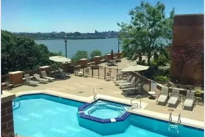 100 Old Palisade Rd #1613, Fort Lee, NJ 07024 - Photo 26