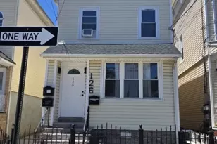 126 Smith St, Elizabeth, NJ 07201 - Photo 2