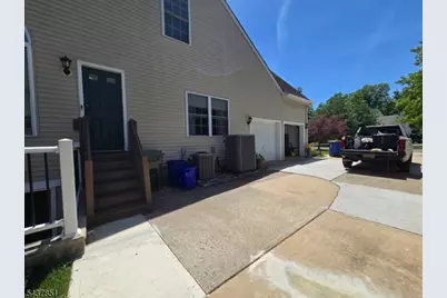34 Margaret Dr, Franklin Township, NJ 08873 - Photo 34