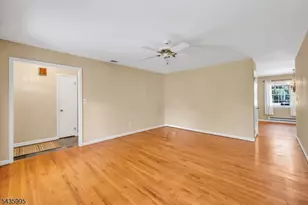 36 Cloverhill Dr, Califon, NJ 07830 - Photo 8