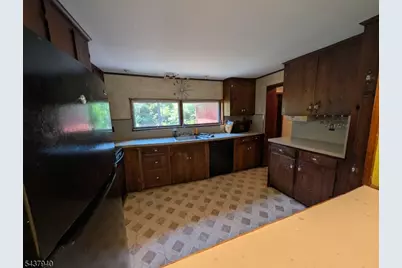 1 Poplar Grove Ter, West Milford, NJ 07480 - Photo 2