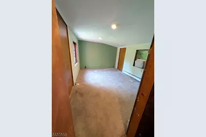 1 Poplar Grove Ter, West Milford, NJ 07480 - Photo 10