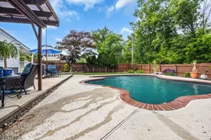 1038 Centre St, Raritan, NJ 08869 - Photo 30