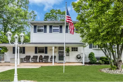 1038 Centre St, Raritan, NJ 08869 - Photo 1