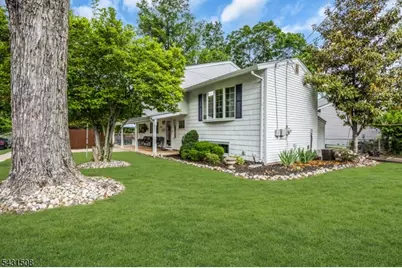 1038 Centre St, Raritan, NJ 08869 - Photo 2