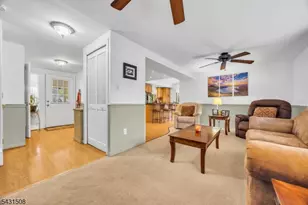 1038 Centre St, Raritan, NJ 08869 - Photo 4