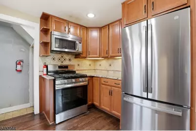641 Greenbrook Rd, North Plainfield, NJ 07063 - Photo 16