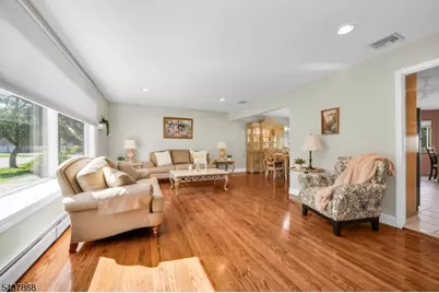 184 Andover Dr, Wayne, NJ 07470 - Photo 4