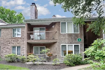 1 Tulip Cres #1A, Little Falls Township, NJ 07424 - Photo 2