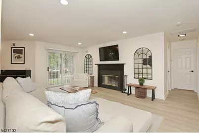 1 Tulip Cres #1A, Little Falls Township, NJ 07424 - Photo 8