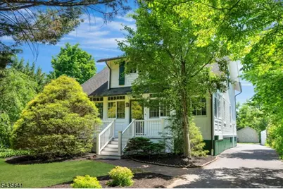 331 Chestnut St, Long Hill Township, NJ 07980 - Photo 36