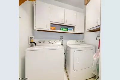 82 Sunrise Dr, Hanover Township, NJ 07981 - Photo 12