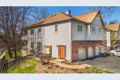 82 Sunrise Dr, Hanover Township, NJ 07981 - Photo 18