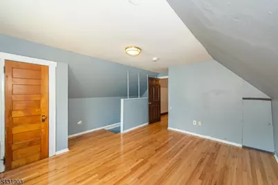 411 Berkeley Ave, Bloomfield, NJ 07003 - Photo 22