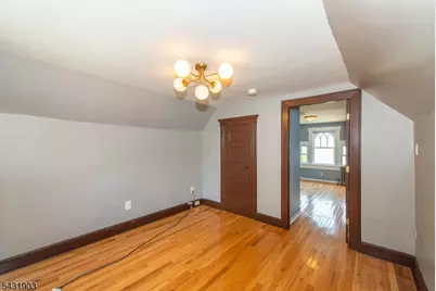 411 Berkeley Ave, Bloomfield, NJ 07003 - Photo 20