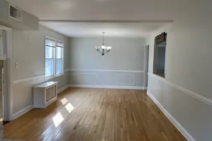 9 Royal Ave, Livingston, NJ 07039 - Photo 4
