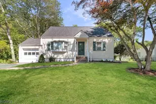 9 Park Dr, Livingston, NJ 07039 - Photo 1