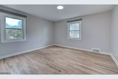 9 Park Dr, Livingston, NJ 07039 - Photo 26