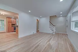 9 Park Dr, Livingston, NJ 07039 - Photo 6