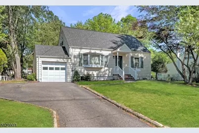 9 Park Dr, Livingston, NJ 07039 - Photo 2