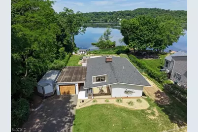 39 Koclas Dr, Netcong, NJ 07857 - Photo 2