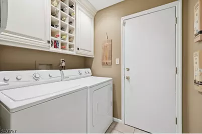 863 Papen Rd, Bridgewater, NJ 08807 - Photo 16