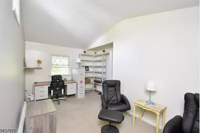 2 Elm Rd, Hardyston Township, NJ 07419 - Photo 10