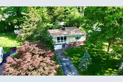 2 Elm Rd, Hardyston Township, NJ 07419 - Photo 16