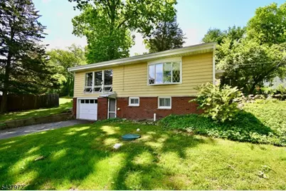 2 Elm Rd, Hardyston Township, NJ 07419 - Photo 18