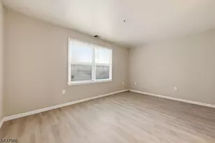 235 Dakota St, Paterson, NJ 07503 - Photo 6