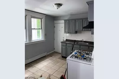 58 Cypress St, Newark, NJ 07108 - Photo 6