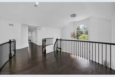 14 Woodshire Ter, Montville Township, NJ 07082 - Photo 18