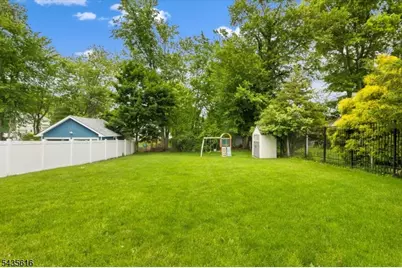 36 Amelia Ave, Livingston, NJ 07039 - Photo 22