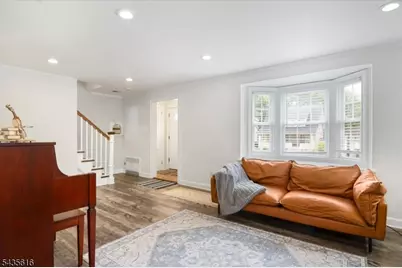 36 Amelia Ave, Livingston, NJ 07039 - Photo 4