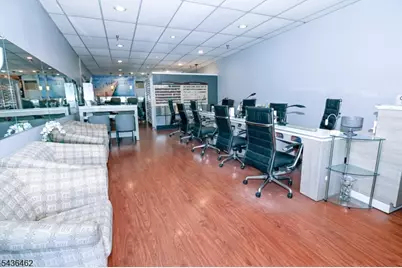 53 Summit Ave, Summit, NJ 07901 - Photo 18