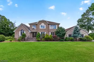 8 Van Duyne Ct, Montville Township, NJ 07082 - Photo 1