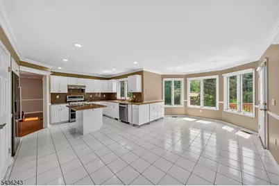 8 Van Duyne Ct, Montville Township, NJ 07082 - Photo 12