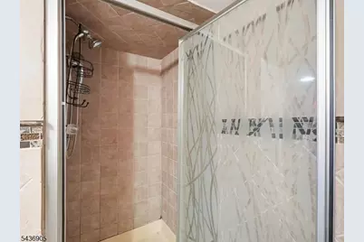 122 Glenwood Ave, Bloomfield, NJ 07003 - Photo 38