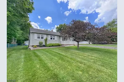 120 Oak St, Bridgewater, NJ 08807 - Photo 2